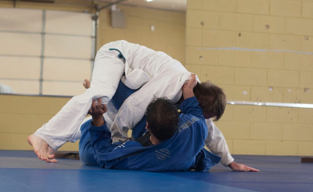 Les différences entre le judo et le jiu-jitsu brésilien : quel art martial est fait pour vous ?